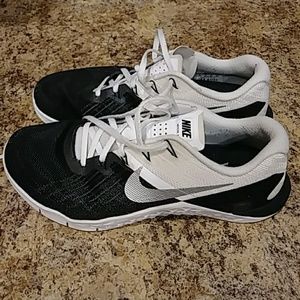 Nike Metcon 3's
